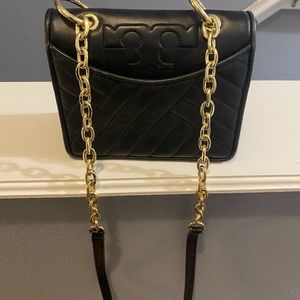 Authentic Tory Burch crossbody bag